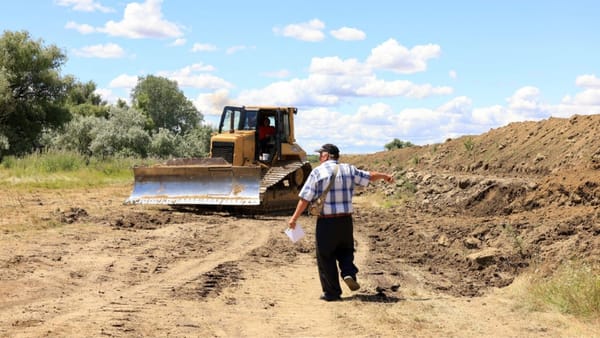 Lucrări de amploare împotriva inundațiilor. Aproape 150 de kilometri de diguri și maluri din R. Moldova au fost reabilitați