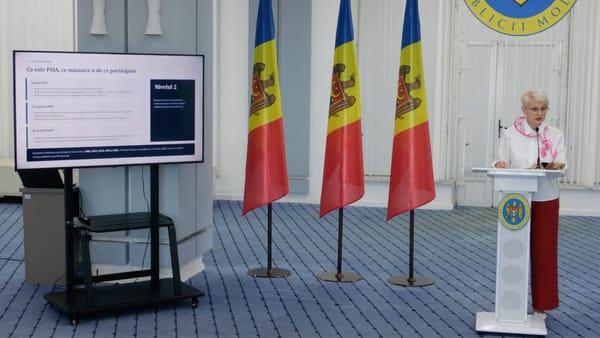 PISA 2025: Elevii din R. Moldova au obținut cel mai bun rezultat la științe. La matematică și lectură, scorurile au scăzut