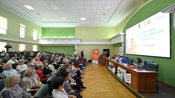 Universitatea Vârstei a Treia își extinde oferta. 96 de seniori au fost admiși în noul an de studii