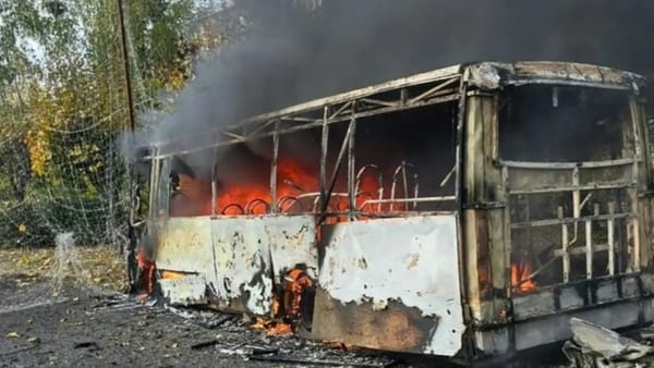 FOTO/ Masacru la Kramatorsk: Cel puțin 33 de oameni au murit într-un atac rusesc asupra unei stații de autobuz