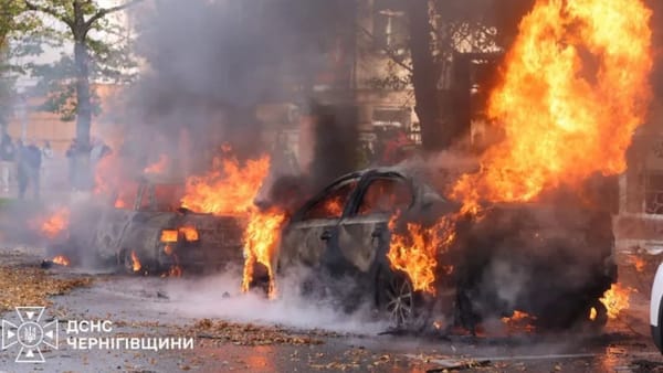 Cel puțin 13 morți după ce o dronă rusească a lovit gara din Dnipro. Alte două adolescente au fost ucise la Cernihiv