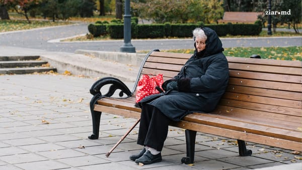 Circa 15.000 de vârstnici din R. Moldova primesc îngrijire la domiciliu