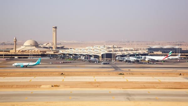 Atac asupra aeroportului din capitala Arabiei Saudite, soldat cu cel puțin 12 morți. Printre victime nu se numără moldoveni