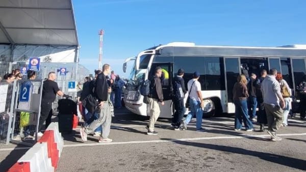 Alertă de minare pe Aeroportul Internațional „Eugen Doga” Chișinău. Pasagerii și angajații, evacuați