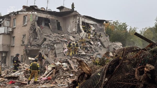 Rusia a atacat orașul Zaporojie cu cinci bombe aeriene ghidate: Cel puțin 17 morți, inclusiv trei copii