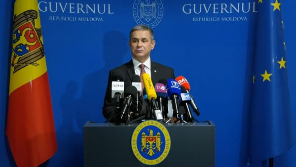 Ministrul Apărării răspunde criticilor privind acordul militar cu Ucraina: „Nu oferim asistență directă...”