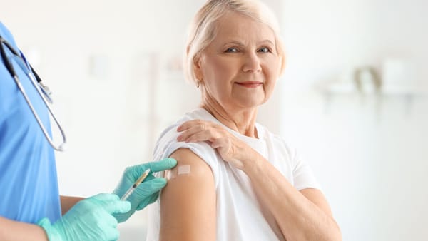 Persoanele cu boli cronice, primele la vaccinarea antigripală. Ce schimbări sunt anunțate și pentru copii