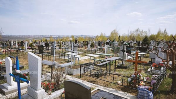 Tarife funerare de până la șapte ori mai mari, propuse la Bălți. Petkov cere retragerea inițiativei