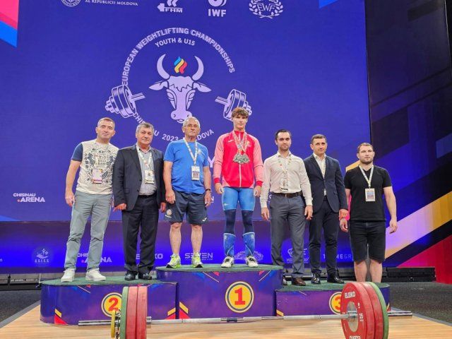 Sportivii moldoveni au cucerit cinci medalii de argint la Campionatul European de Haltere