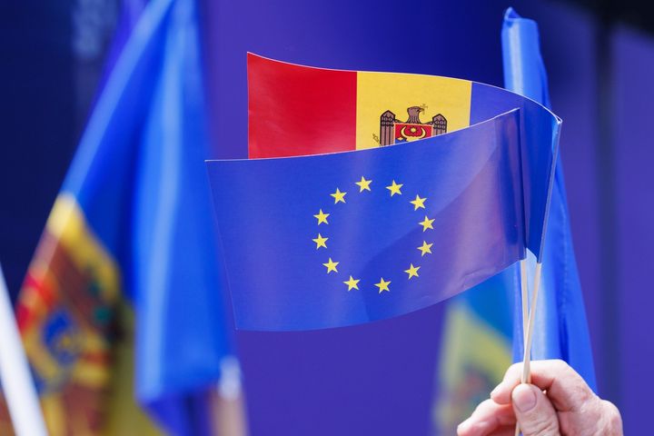 Cetățenii UE se vor putea angaja în Republica Moldova în lipsa unui permis de muncă. Proiectul va fi propus spre adoptare în plenul Parlamentului