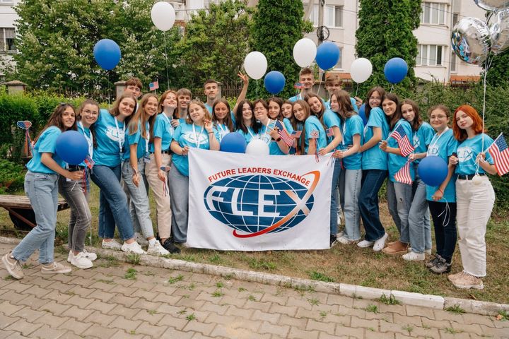 Start recrutărilor pentru bursa FLEX 2024-2025. Elevii din R. Moldova pot studia timp de un an la o școală din SUA