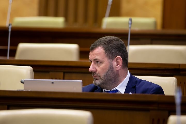 Șeful ANI, în litigiu la CSJ cu instituția pe care o conduce. S-a infectat cu COVID-19 la muncă și cere compensații