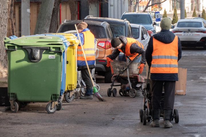 Câți dintre chișinăuieni au achitat taxa pentru salubrizare și câți vor fi penalizați? Date de la Serviciul Fiscal de Stat