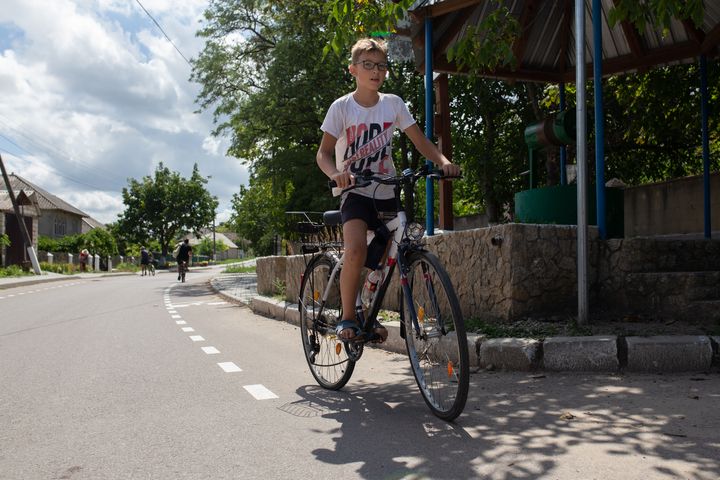 Satul din R. Moldova în care există și pistă pentru bicicliști. Fiecare al treilea locuitor are bicicletă