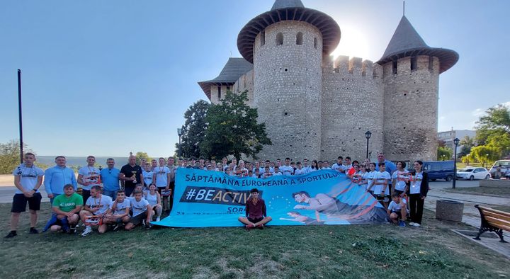 FOTO/ Sute de persoane au alergat de-a lungul râului Nistru, până la Cetatea Soroca