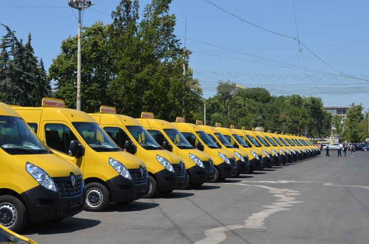 60 de autobuze școlare noi vor fi achiziționate cu suportul Guvernului României