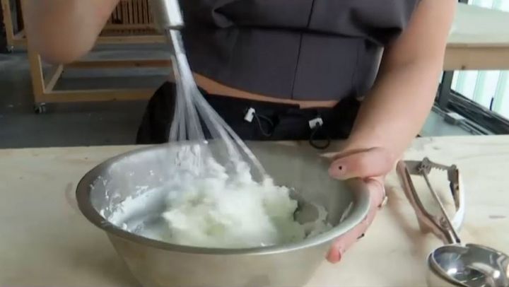 VIDEO/ A apărut înghețata din plastic. Este creația unei italience