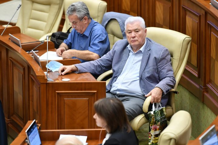 Plecări din PCRM: „Nu vrem să participăm la jocuri de colaborare cu partidele dirijate de oligarhii fugari”