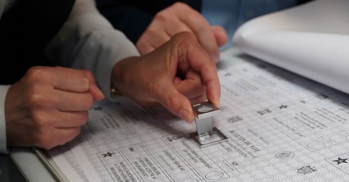 Pe 25 octombrie începe tipărirea buletinelor de vot pentru alegerile locale generale