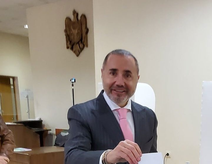 Pedeapsa ex-deputatului român Cristian Rizea, expulzat din R. Moldova, redusă: Fapta s-a prescris