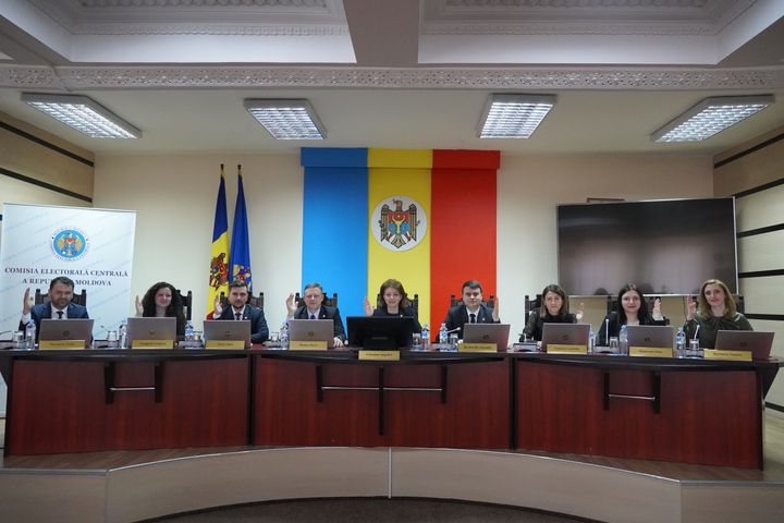 Scrutin fără candidați, turul doi, alegeri parțiale și repetate. Profilul alegătorului. CEC, rezultate preliminare