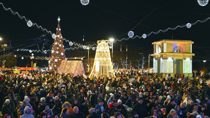 Locuitorii și oaspeții capitalei, invitați la concertul „Feerie de Revelion”. Invitat special - Carla’s Dreams