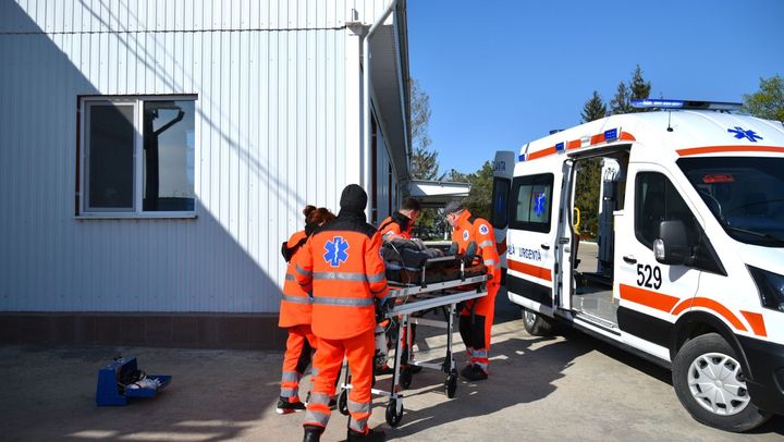 Peste 15 mii de moldoveni au solicitat ambulanța într-o săptămână. Care este topul urgențelor medicale