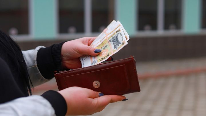 99 de cetățeni au câștigat câte 1.500 de lei. Cine sunt învingătorii concursului „Loteria fiscală”