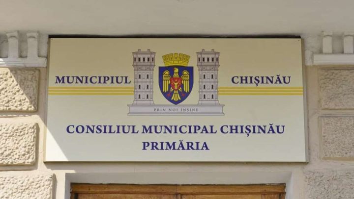 După două luni de la alegerile locale, consilierii municipali s-au întrunit în ședință