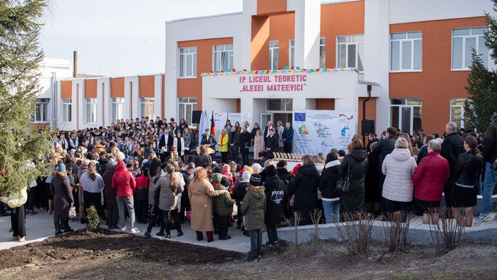 Investiții de aproape trei milioane de euro: Un liceu din orașul Șoldănești a fost reabilitat energetic