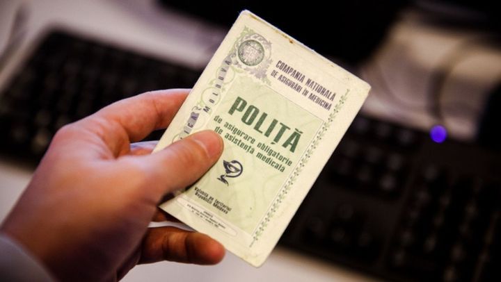 Numărul moldovenilor care își cumpără poliță medicală în mod individual, în creștere. Datele de la CNAM