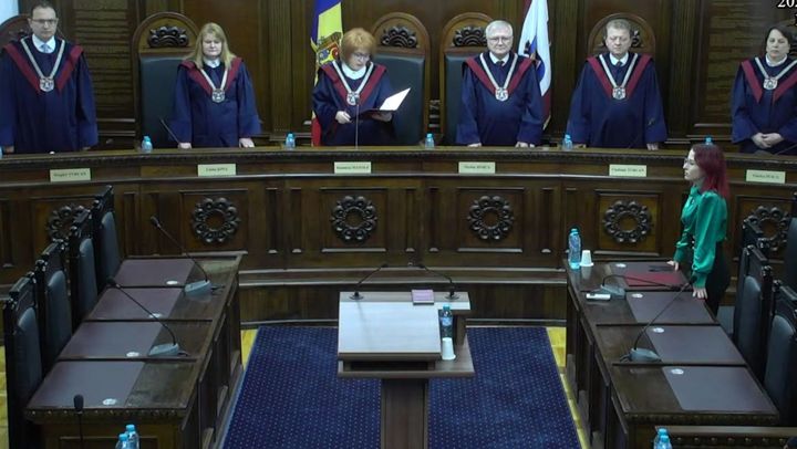 Curtea Constituțională a decis: Limba română rămâne în toată legislația R. Moldova