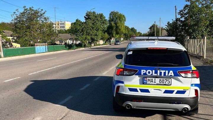 Peste 4.500 de încălcări rutiere, fixate de polițiști în weekend. Câți șoferi au depășit limita de viteză