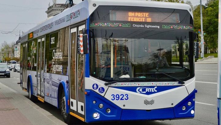 Programul transportului public de Paști: Unele troleibuze vor circula pe tot parcursul nopții