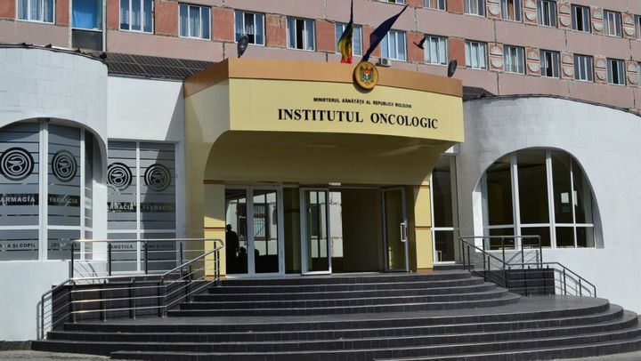 Pacienții Institutului Oncologic sunt nevoiți să aștepte până la trei luni pentru internare