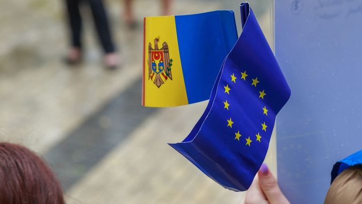 Presa: R. Moldova și Ucraina vor începe negocierile de aderare la UE în ultima săptămână din iunie