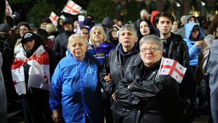 Noi proteste la Tbilisi, împotriva legii „agenților străini”. Proiectul va fi votat în lectură finală pe 14 mai