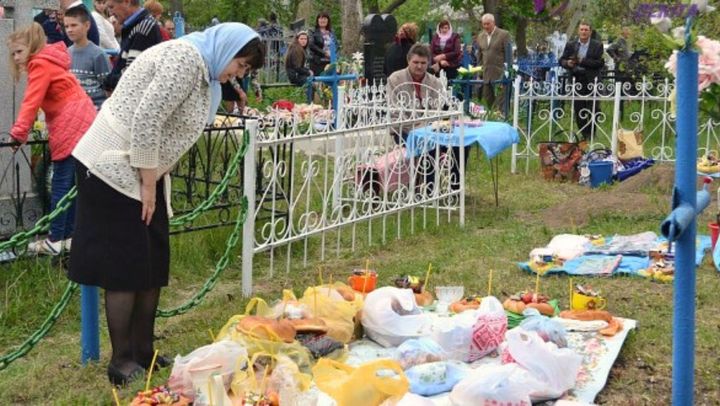 Nu faceți schimb de pomeni și pregătiți masa de pomenire acasă! Recomandări de Paștele Blajinilor