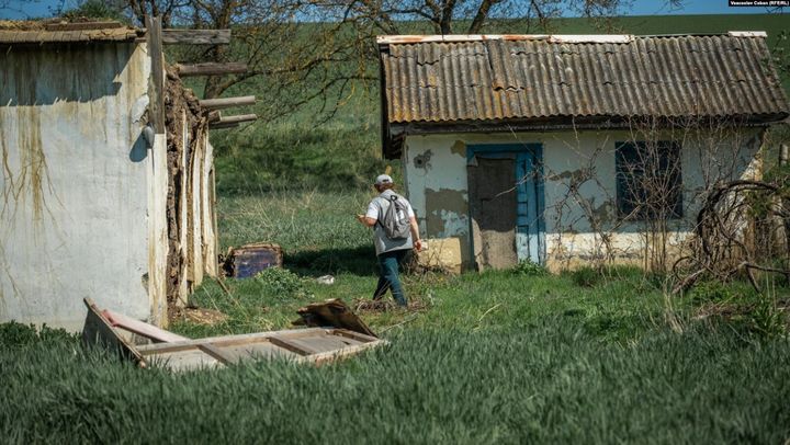 BNS dezminte un nou fals: Recenzorii NU înscriu casele nelocuite în categoria vilelor