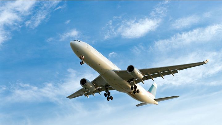 Reacția Autorității Aeronautice Civile, după ce avionul de pe cursa Erevan-Chișinău a fost redirecționat la București