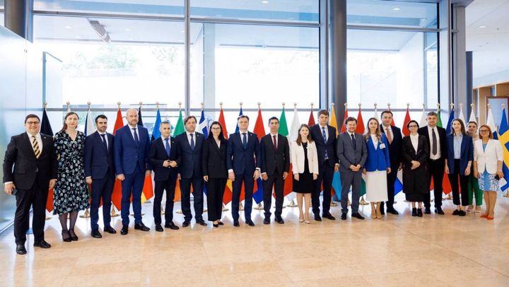 Uniunea Europeană a deschis oficial negocierile de aderare cu R. Moldova