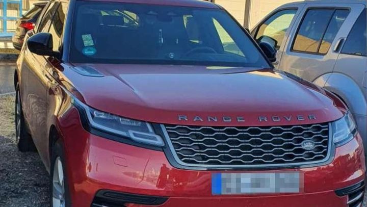 FOTO/ Un moldovean a încercat să intre în România cu un Range Rover căutat de autorităţile din Germania