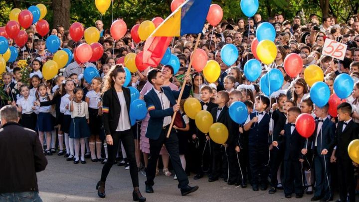 În prima zi de admitere, peste 2.000 de elevi au depus cereri de înscriere la liceu