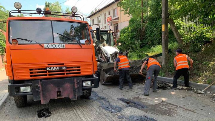 Trafic suspendat total pe unele străzi din capitală. Anunțul municipalității