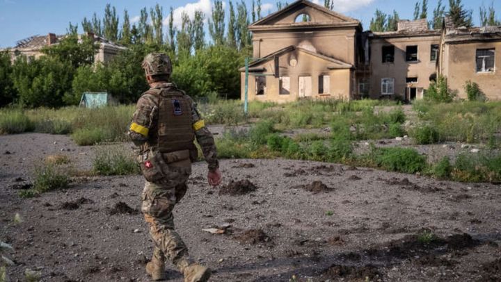 Ucraina anunță că şi-a retras trupele dintr-un cartier al oraşului strategic Ceasov Iar