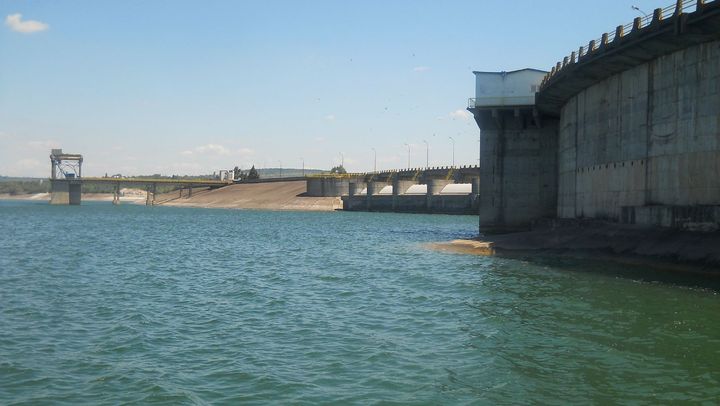 Ajutor frățesc: România a cerut majorarea debitului de apă eliberată din barajul Stânca-Costeşti