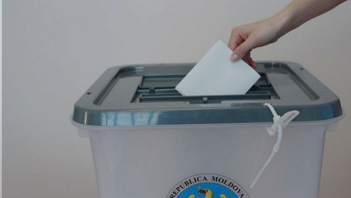 Peste 1.300 de persoane s-au înregistrat prealabil pentru alegerile prezidențiale și referendumul constituțional