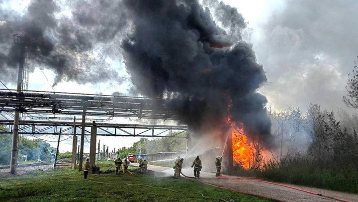 Explozie la o uzină petrochimică din Rusia. Sunt mai mulți răniți