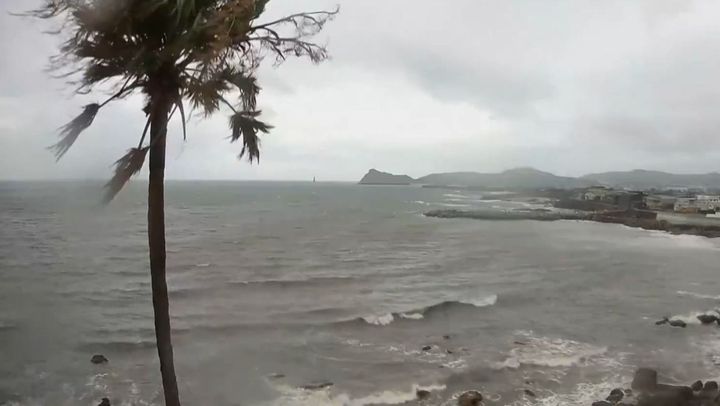 Cel puţin trei morţi în Japonia, din cauza unui taifun uriaş. Milioane de oameni au primit ordin de evacuare