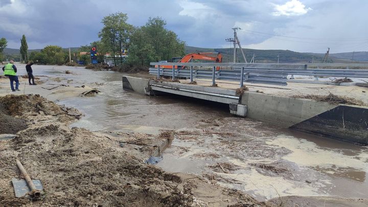 Risc de cedare a barajului din Sărata Nouă, raionul Leova. Precizările salvatorilor